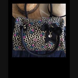 BETSY JOHNSTON, Leopard Print Women's Bag with Black Accents